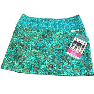 Sweet Spot skirt E Sweet fit 18-24 adjustable, reversible athletic skirt
